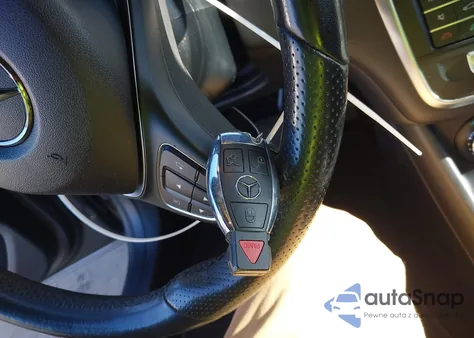 2019 Mercedes-Benz Cla 250 z USA, uszkodzony, nr VIN WDDSJ4EB4KN774593